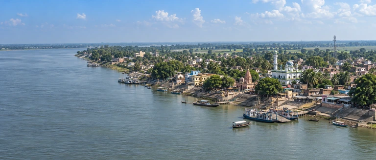 City scene: Dhulian