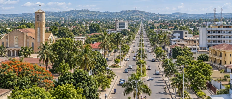 City scene: Kananga
