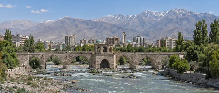 City scene: Karaj