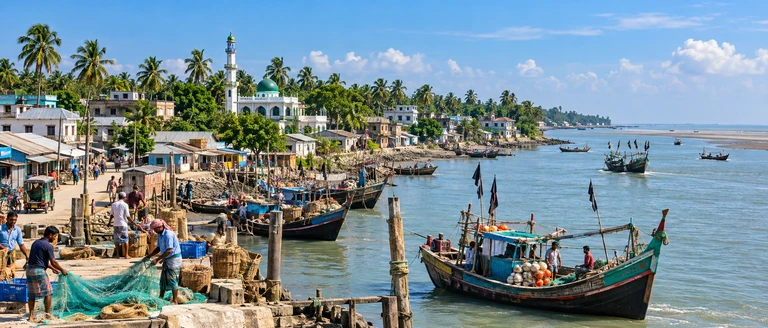 City scene: Kutubdia