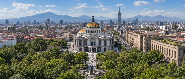 City scene: Mexico City