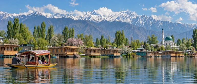 City scene: Srinagar
